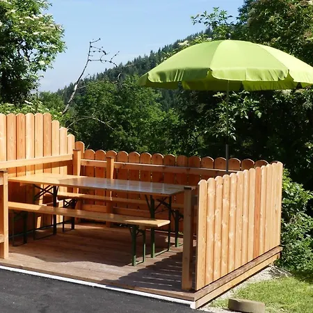 Haus Kunterbunt Apartamento *
